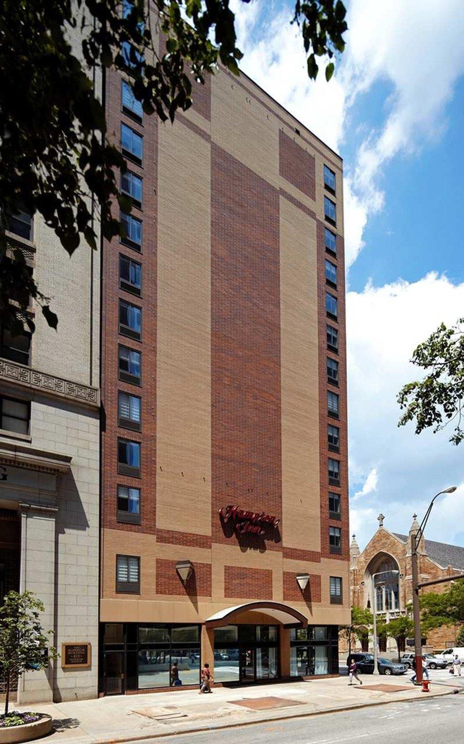 Hampton Inn Cleveland-Downtown Exterior photo